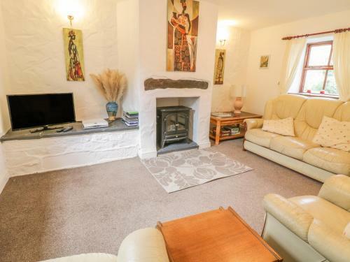 2 Stable Cottage