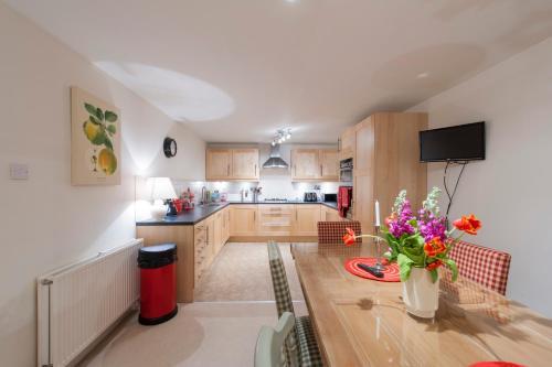 Jamaica Street Apartment