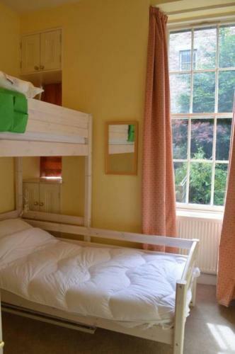 Apartamento 2 Bedroom Georgian Flat In New Town Accommodates 5