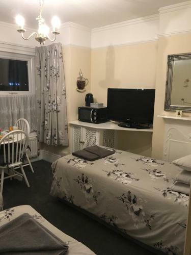 Hostal The Oak Tree Guest House