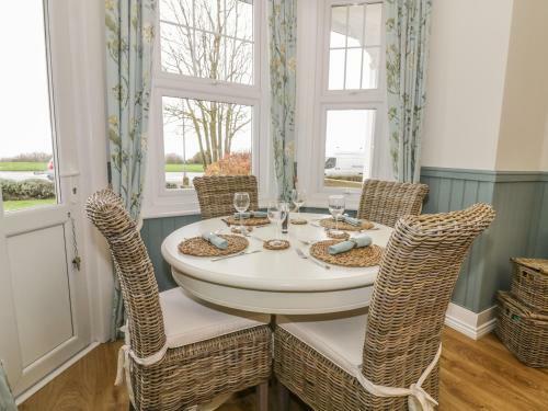 Flat 1, Cambridge Court, Frinton-on-sea