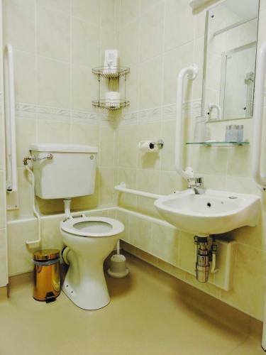 Hostal Fairlight Guesthouse