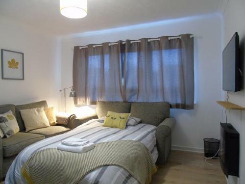 Snug - Faodail Apartment