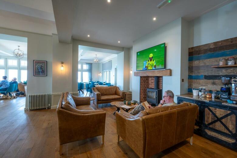 The Golden Lion Hotel