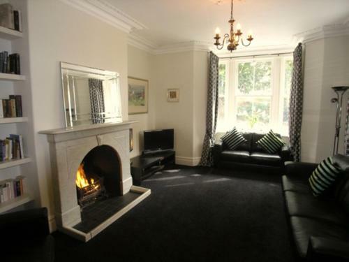 Hostal The Beeches Guest House
