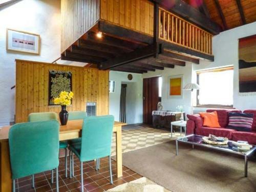 Ty Uchaf, Corwen