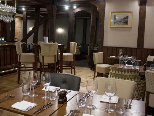 The Swan Hotel Bar And Grill