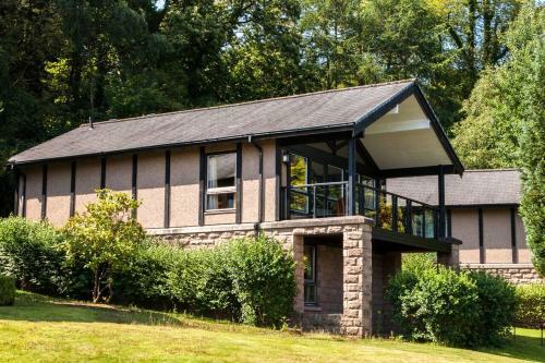 Cameron House Two Bedroom Detached Lodge L62