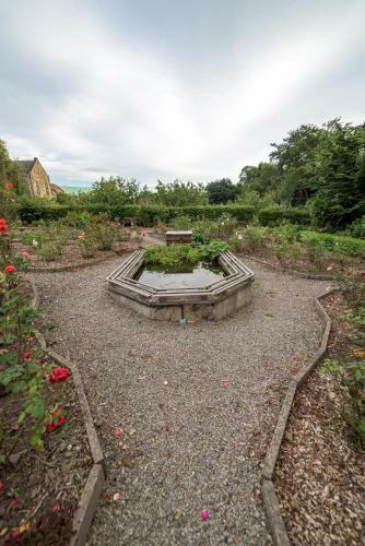 Mirfield Monastery B&B