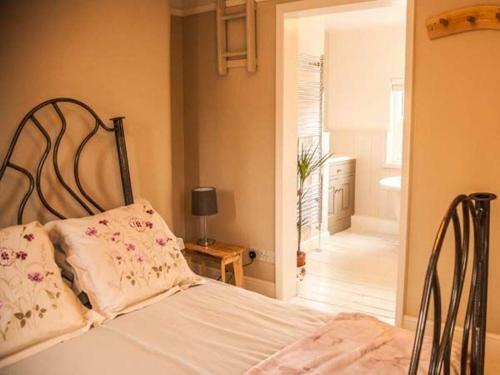 25 St. Johns Street
