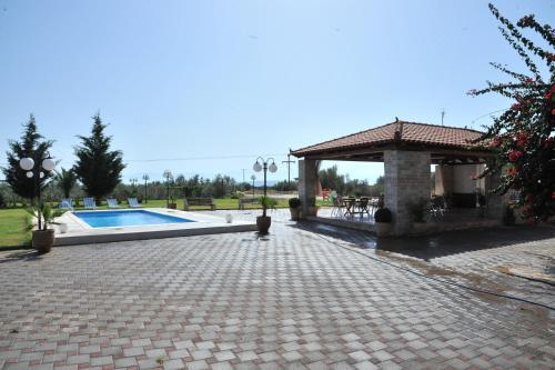 Angelos ?andia Apartments