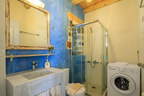 Molos Apartments