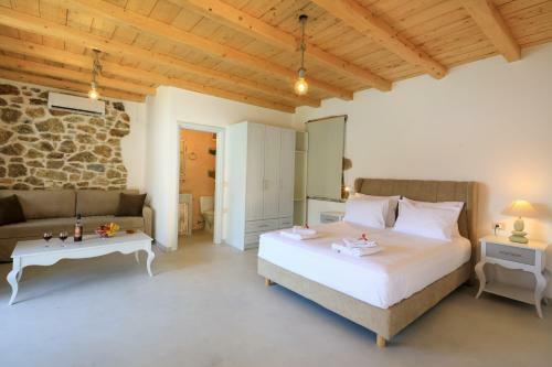 Molos Apartments