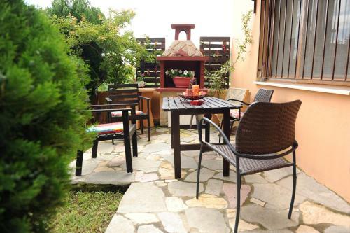 Hostal Guesthouse Kerkinitis
