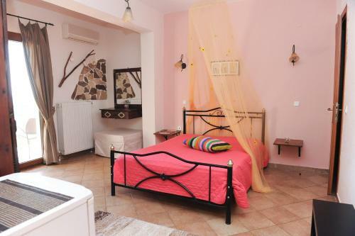 Hostal Guesthouse Kerkinitis