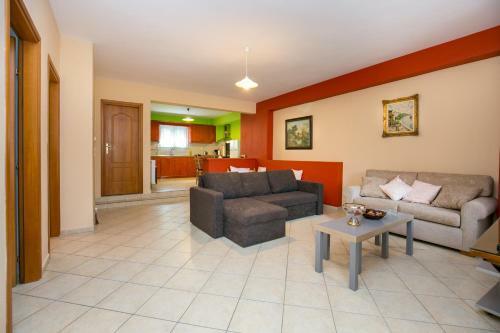 Grande Apartments
