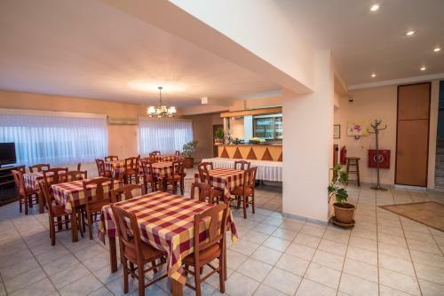 Dionisos Hotel