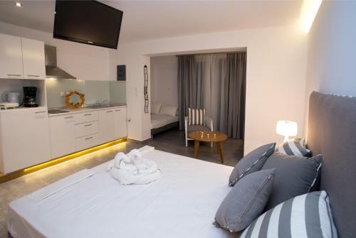 Kapahi Seaview Hotel Apartments