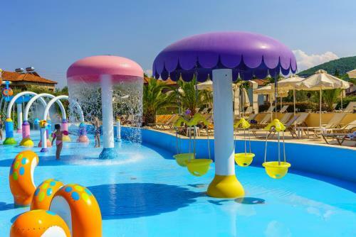 Hotel Cronwell Platamon Resort Ultra All-inclusive