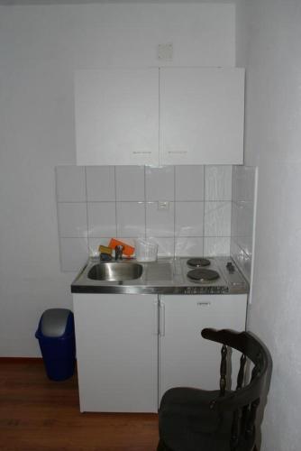 Apartments By The Sea Igrane, Makarska - 2680