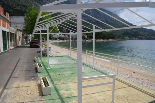 Apartments By The Sea Igrane, Makarska - 2680
