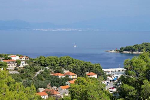 Apartments By The Sea Rogac, Solta - 16223