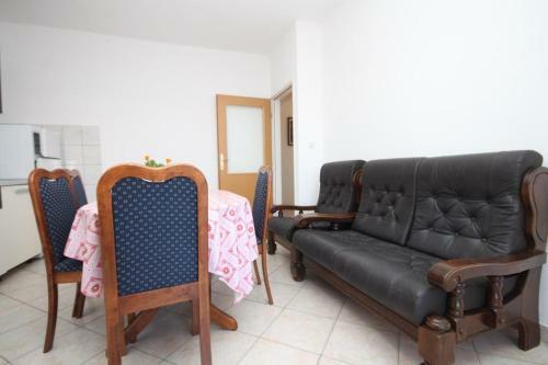 Apartments By The Sea Necujam, Solta - 8647