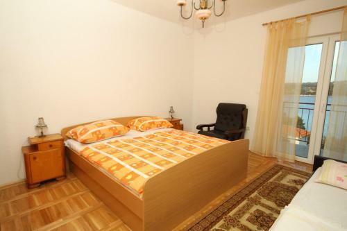 Apartments By The Sea Necujam, Solta - 8647