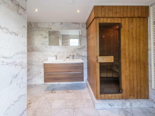Spacious Holiday Home In Kamperlande By The Sea