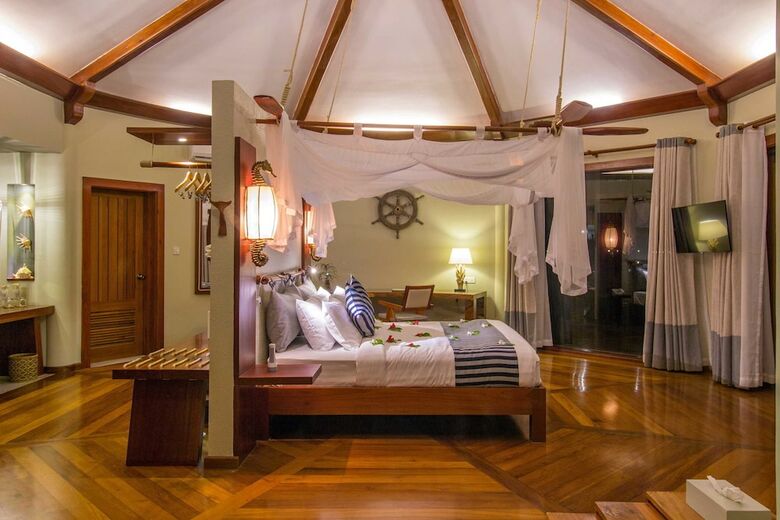 Hotel Pristine Mermaid Resort