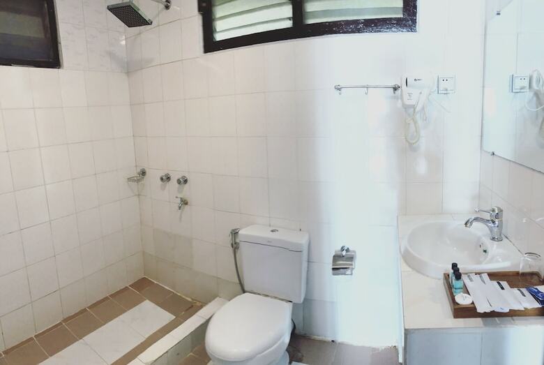 Hotel Lagoon Ngapali Beach Lodge