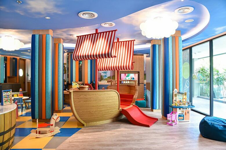 Hotel Four Points By Sheraton Phuket Patong Beach Resort