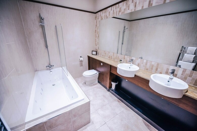The Lynnhurst Hotel