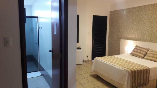Hz Hotel