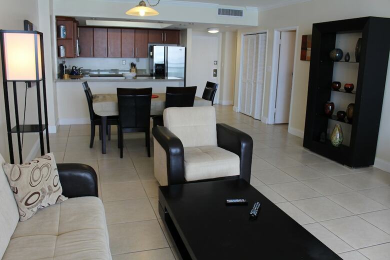 The Pavilion Residences - Beach Front