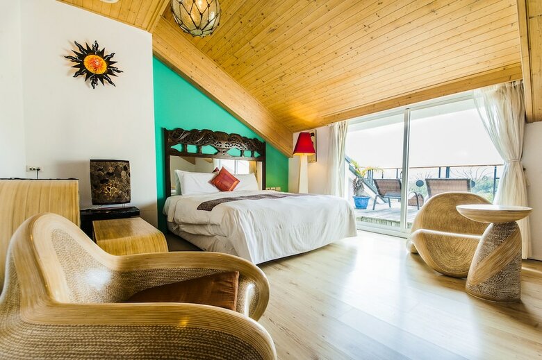 Bed & Breakfast Seasons Bali Fashion Inn