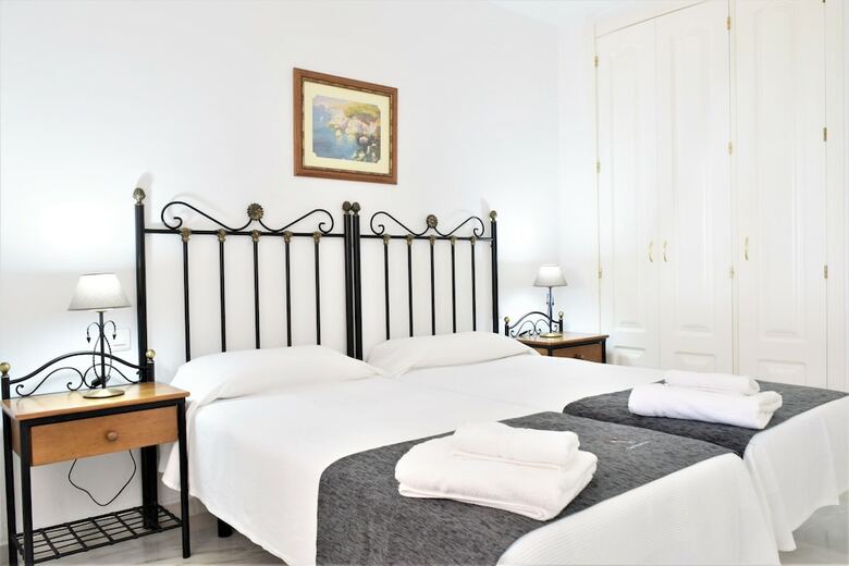 Apartamentos Y Casas Serinamar Marbella