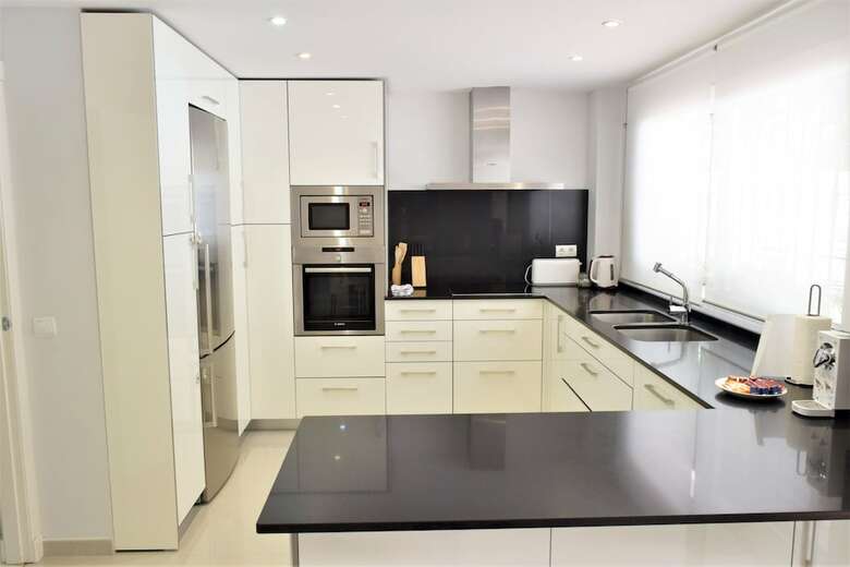 Apartamentos Y Casas Serinamar Marbella