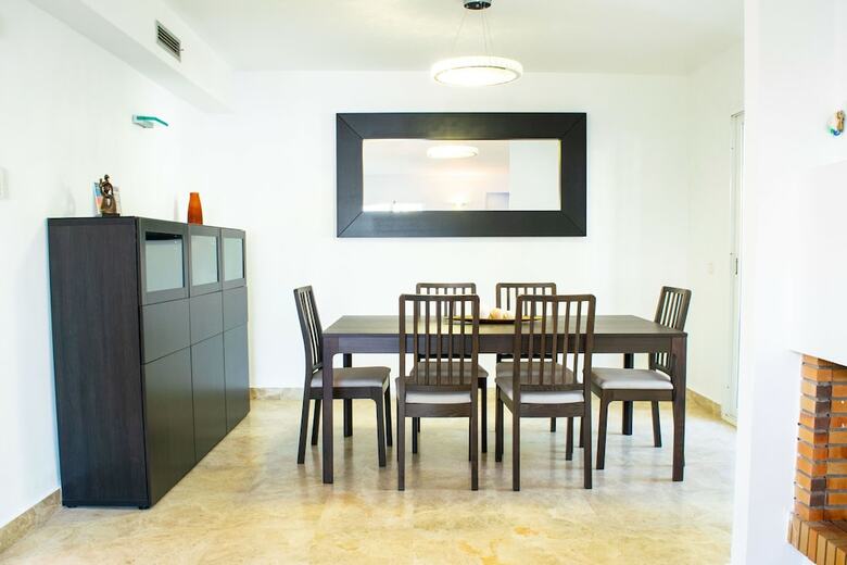 Apartamentos Y Casas Serinamar Marbella