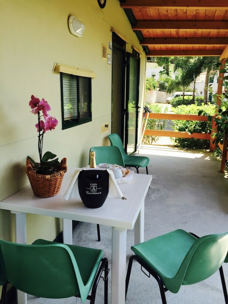 Residence Hotel Baia Di Paradiso