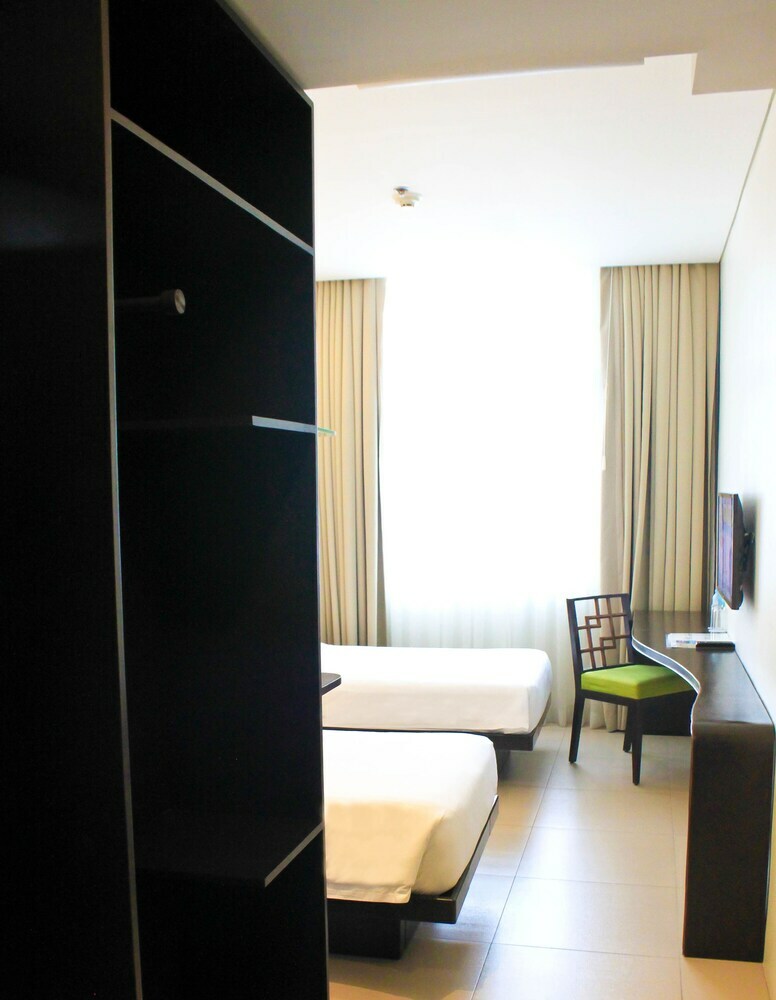 Hotel Azia Suites And Residences