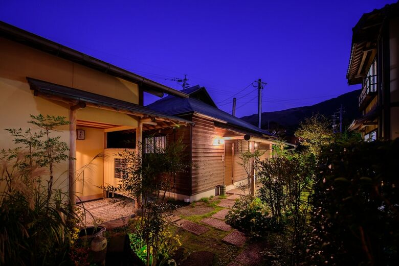 Yufuin Onsen Wafu Ryokan Tsuenosho