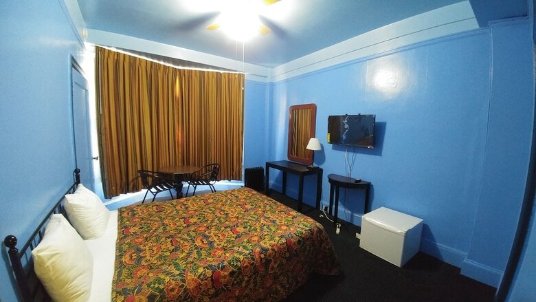 Taylor Hotel