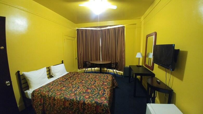 Taylor Hotel