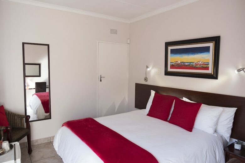 Hotel President Lodge