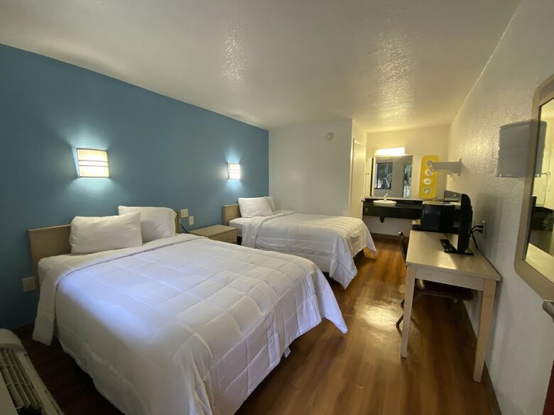 Motel 6 Tallahassee West