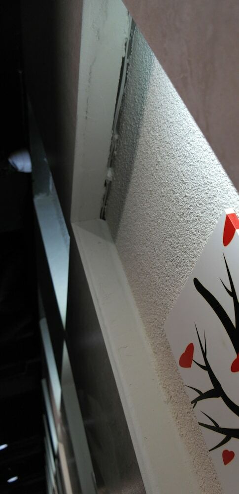 Walker Hotel Sanchong Zhengyi Branch