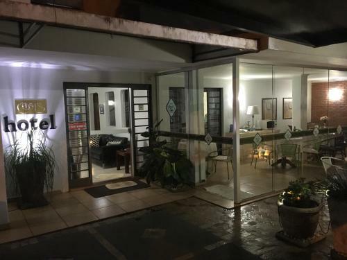 Hostal Hotel Pousada Oasis Park