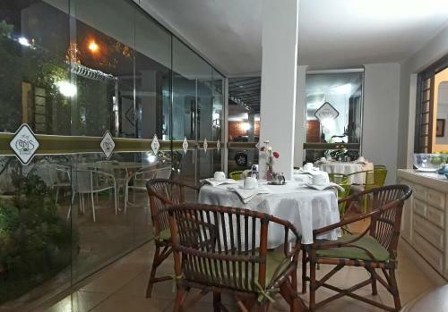 Hostal Hotel Pousada Oasis Park