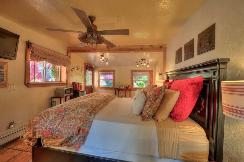 Cali Cochitta Vacation Rentals